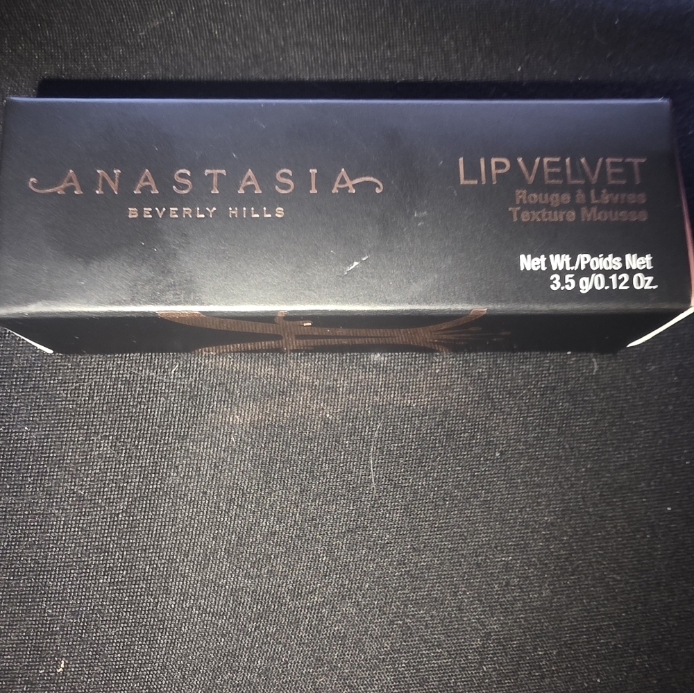 Anastasia Beverly Hills Peachy Nude Lip Color